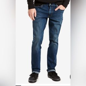 Levi’s 511 -42x30” Men slim fit jeans- A modern slim with room to move.